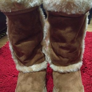 Hale bob fur lined boots size 7